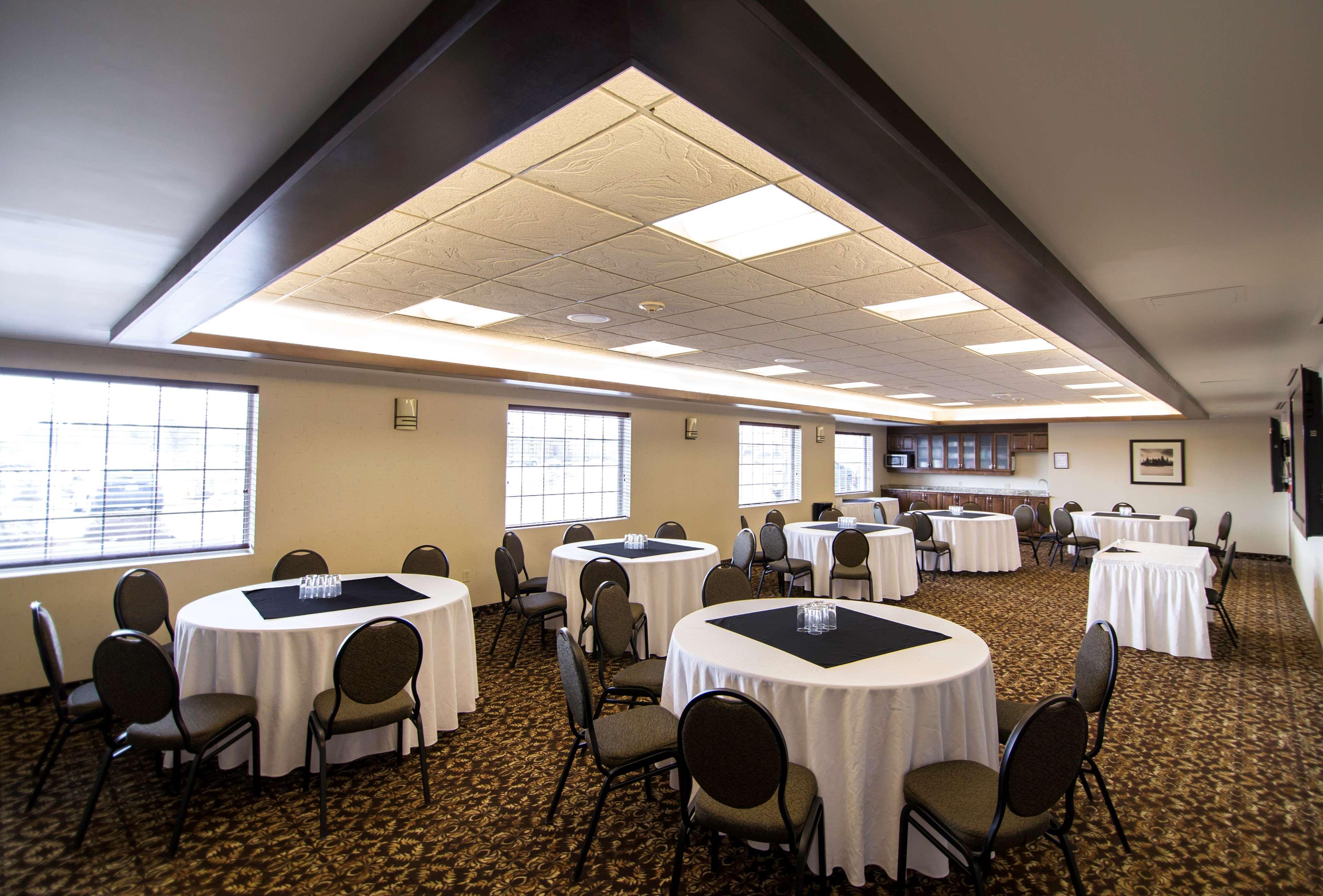 Best Western Plus Dryden Hotel And Conference Centre Extérieur photo