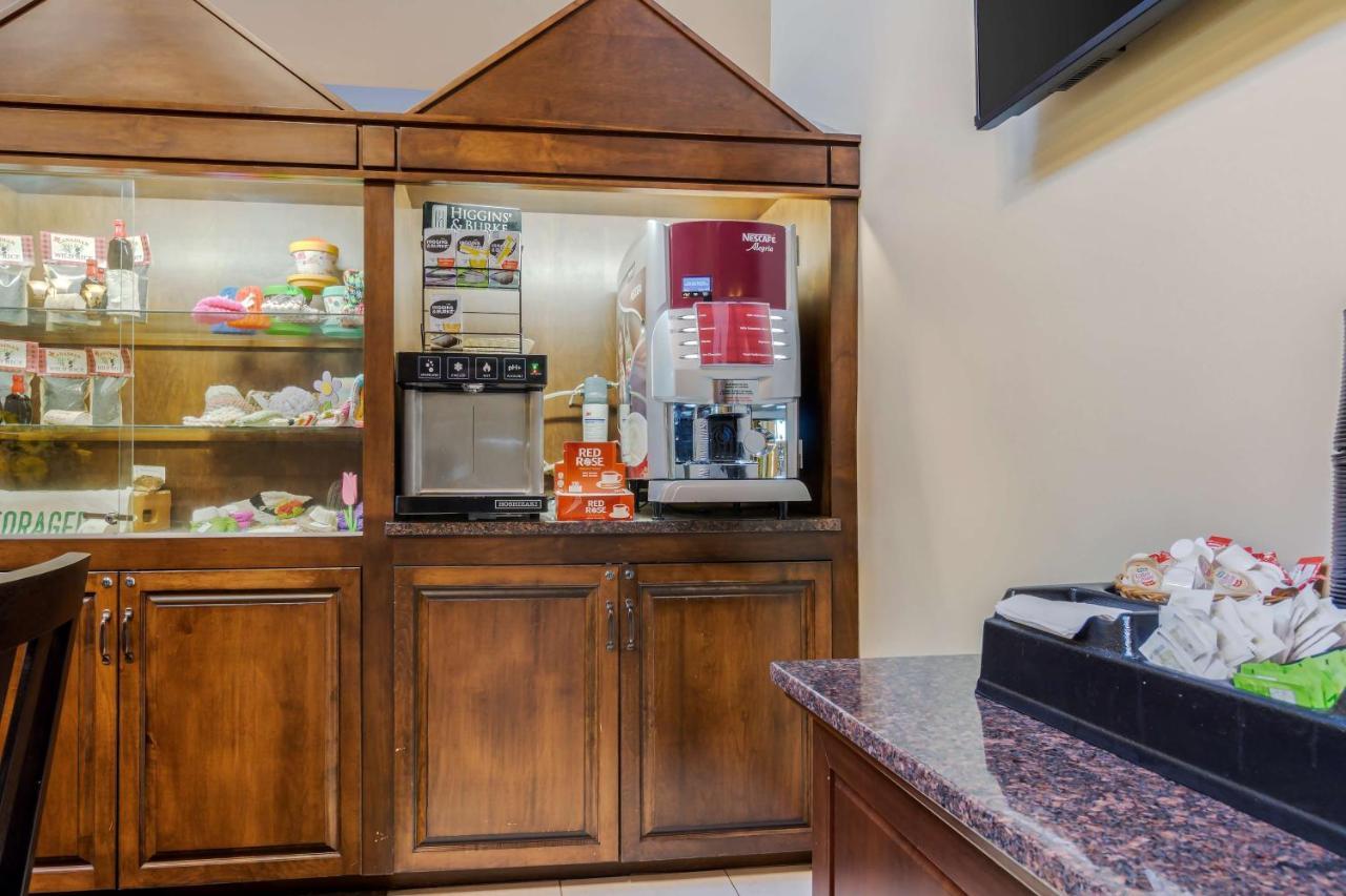 Best Western Plus Dryden Hotel And Conference Centre Extérieur photo