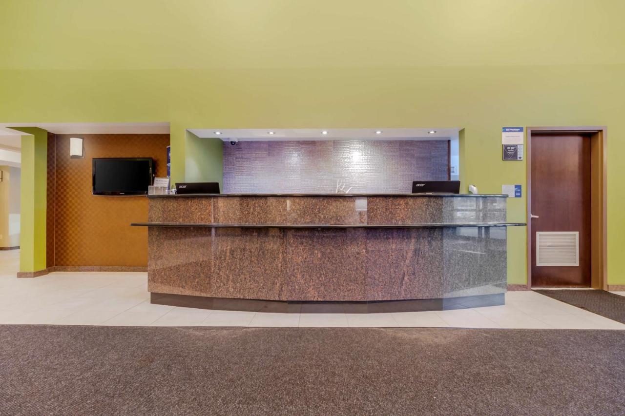 Best Western Plus Dryden Hotel And Conference Centre Extérieur photo